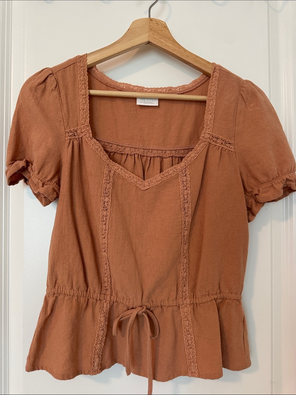 ABOUND Salmon 100% Cotton Peplum Lace Trim Blouse XXS